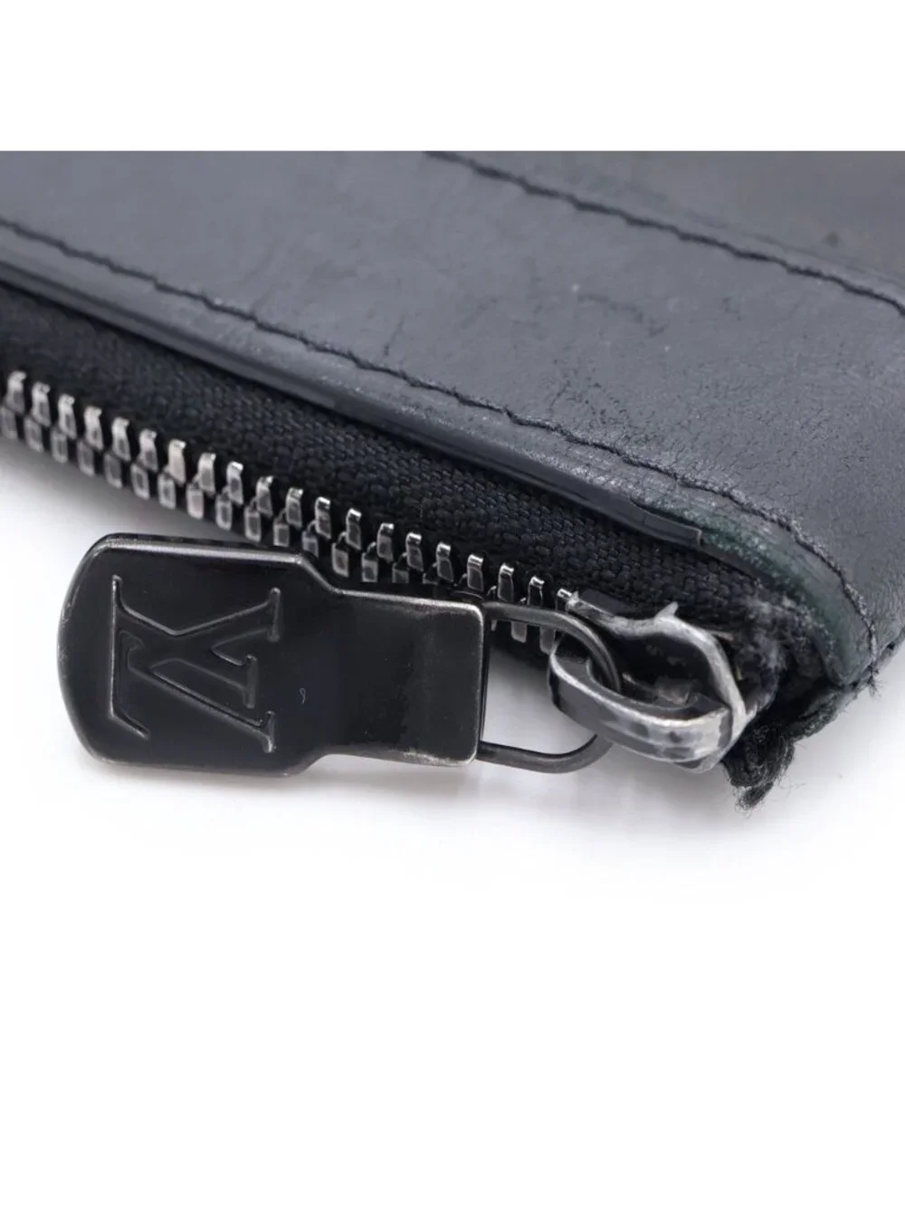Louis Vuitton Monogram Shadow Discovery Clutch Black